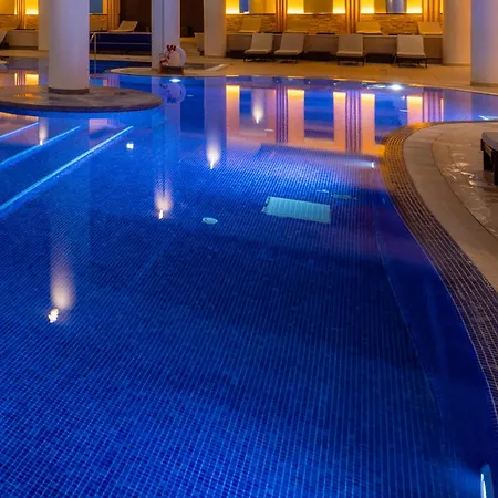 מלון Pestana Casino Park & Casino פונשל