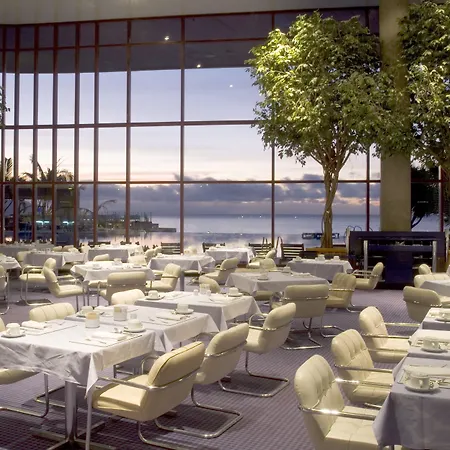 Pestana Casino Park & Casino 5* פונשל