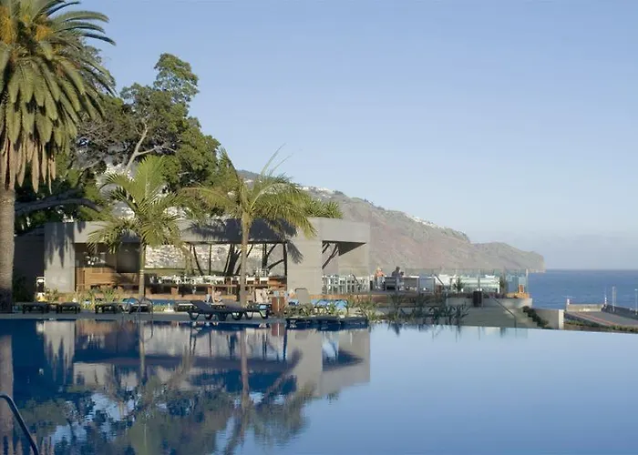 佩斯塔纳公园酒店 酒店 5*