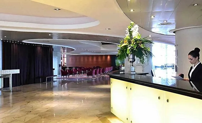 佩斯塔纳公园酒店