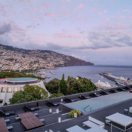 Pestana Casino Park & Casino Hotell 5*