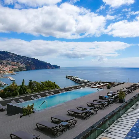 Pestana Casino Park & Casino Hotell 5*